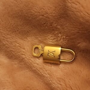 LV Padlock and Key #323